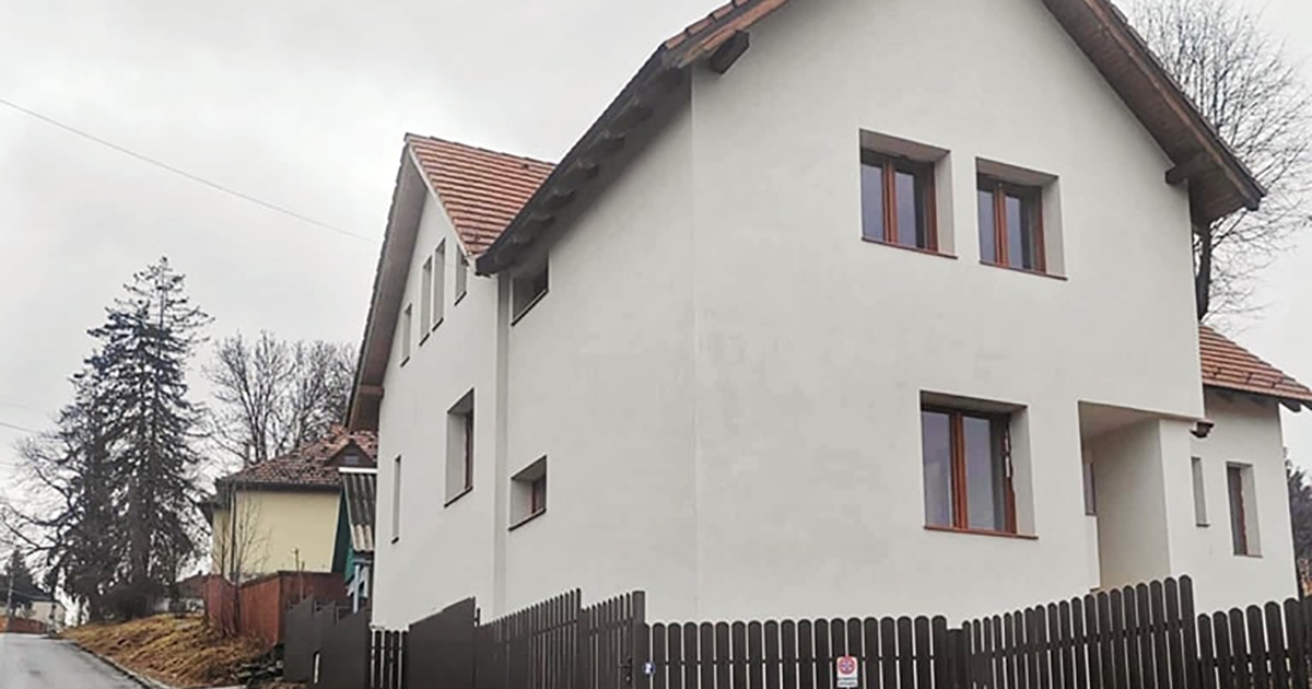 Új helyszínen a művészetről